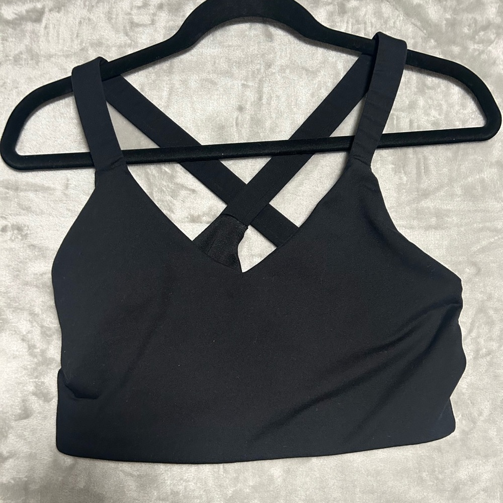 Gap Fit Long Line Sports Bra Women’s Medium Black Cross Back